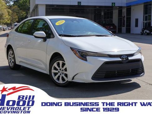 Used 2024 Toyota Corolla LE image 1