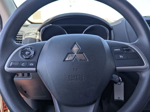 Used 2020 Mitsubishi Outlander Sport ES FWD image 19