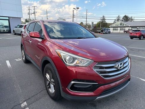Used 2017 Hyundai Santa Fe Sport FWD image 4