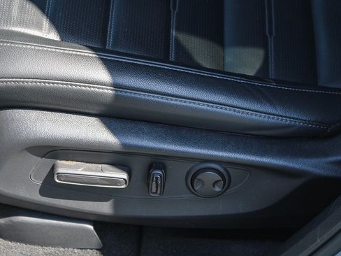 Used 2025 Honda CR-V EX-L image 23