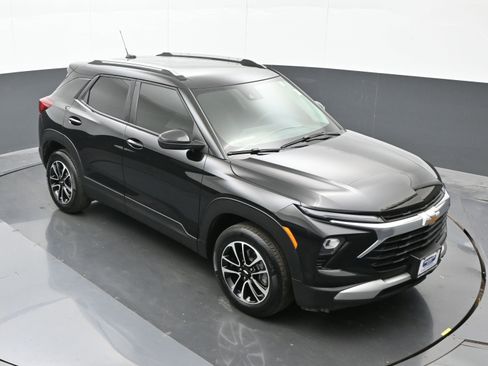 Used 2024 Chevrolet TrailBlazer LT w/ LT Cold Weather Package image 29