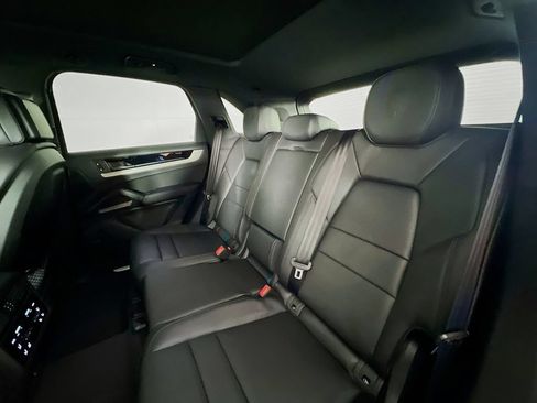 New 2026 Porsche Cayenne AWD/4WD image 24