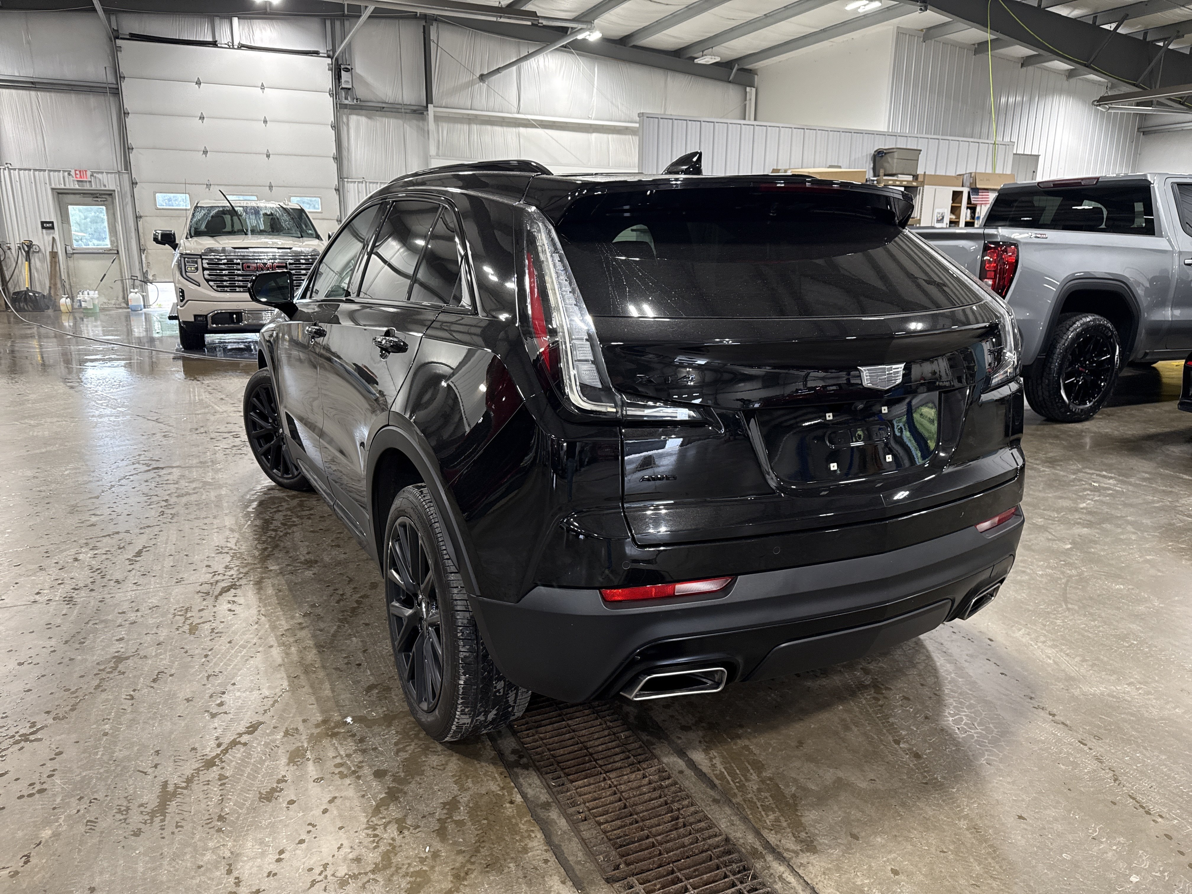 Used 2023 Cadillac XT4 Sport AWD/4WD image 4