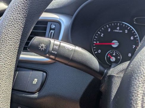 Used 2018 Kia Sorento FWD image 26