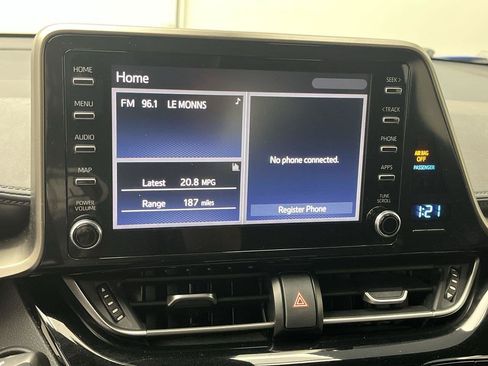 Used 2019 Toyota C-HR XLE FWD image 17