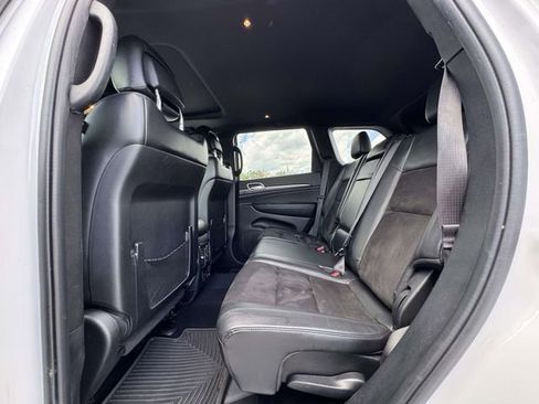 Used 2020 Jeep Grand Cherokee Altitude AWD/4WD image 20