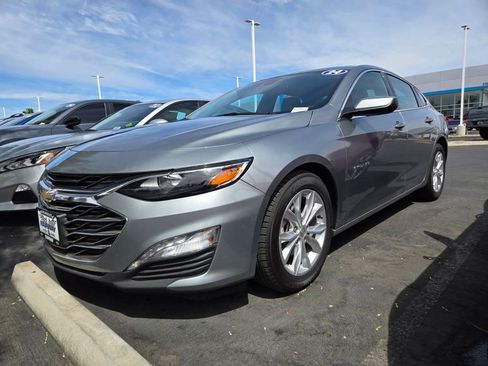 Used 2024 Chevrolet Malibu LT FWD image 2