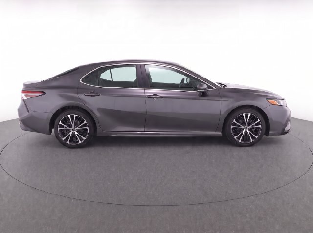 Used 2018 Toyota Camry SE w/ Convenience Package FWD image 7