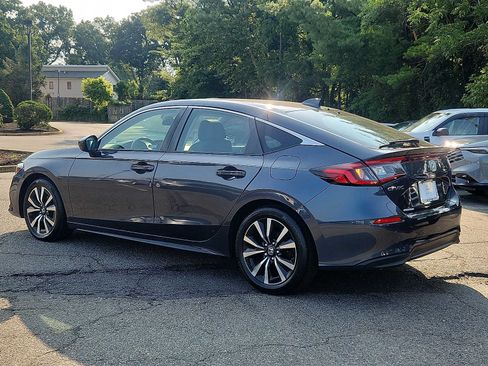 Certified 2024 Honda Civic EX-L image 4