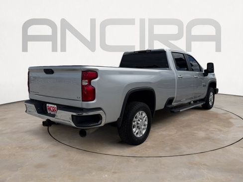 Used 2020 Chevrolet Silverado 3500 LT w/ Texas Edition AWD/4WD image 9