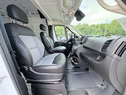 Used 2026 RAM ProMaster 2500 w/ Convenience Group FWD image 28