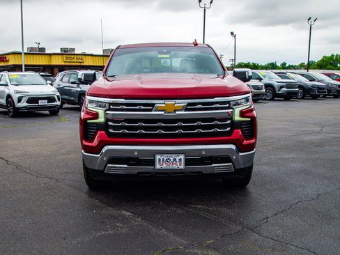 Used 2024 Chevrolet Silverado 1500 LTZ AWD/4WD image 2