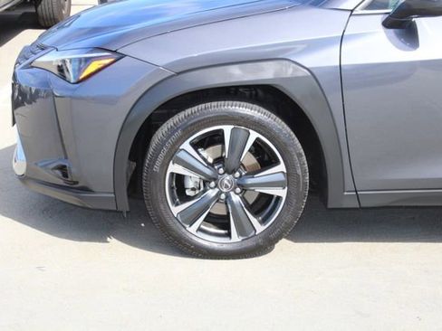 Certified 2025 Lexus UX 300h 300h image 4