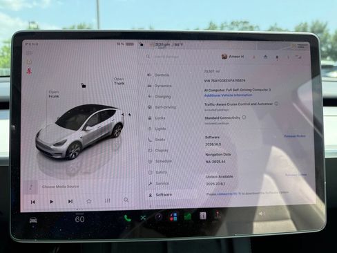 Used 2023 Tesla Model Y Long Range AWD/4WD image 26