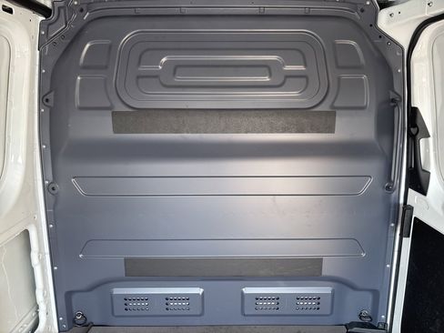 Used 2023 Mercedes-Benz Sprinter 144 Cargo image 18