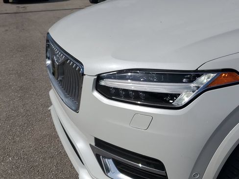 Used 2023 Volvo XC90 B6 Plus w/ Protection Package AWD/4WD image 12