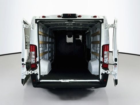 Used 2025 RAM ProMaster 2500 w/ U-Haul Equipment Group FWD image 25