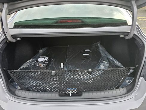 New 2025 Hyundai Elantra SE image 15