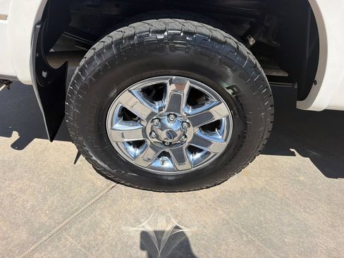 Used 2014 Ford F150 Lariat w/ Lariat Chrome Package AWD/4WD image 13