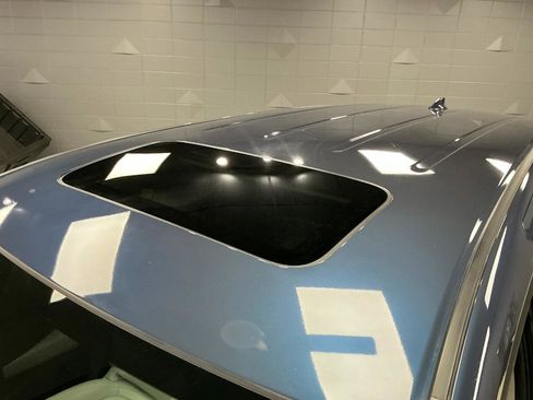 Used 2025 Honda Odyssey EX-L image 2