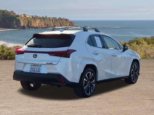 Used 2025 Lexus UX 300h FWD w/ Accessory Package (Z2) image 5