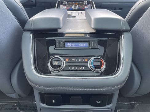 Used 2018 Lincoln Navigator Black Label w/ Cargo Package AWD/4WD image 38