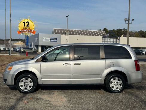 Used 2010 Dodge Grand Caravan SE w/ Climate Group image 4
