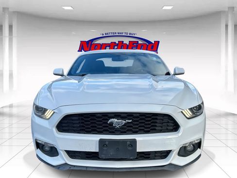 Used 2017 Ford Mustang Coupe image 8