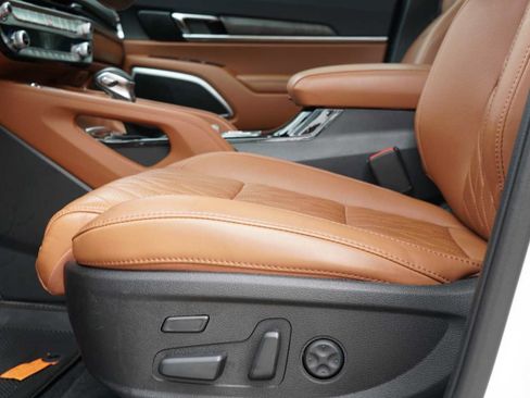 Used 2024 Kia Telluride SX Prestige X-Pro AWD/4WD image 18