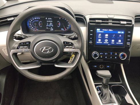 Used 2023 Hyundai Tucson SE FWD image 22