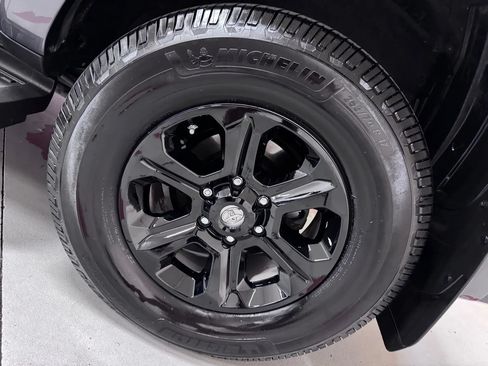 Used 2014 Toyota 4Runner SR5 Premium w/ Convenience Package AWD/4WD image 9