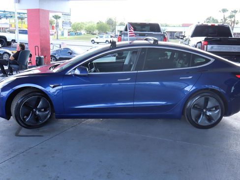 Used 2019 Tesla Model 3 Mid Range image 8