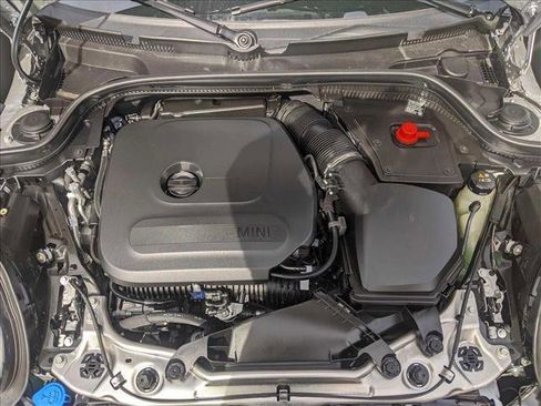 Used 2025 MINI Cooper 4-Door Hardtop image 15