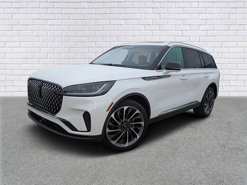 Used 2025 Lincoln Aviator Reserve w/ Equipment Group 201A image 1