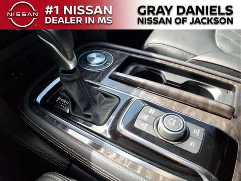 Used 2023 Nissan Armada Platinum w/ Captain's Chairs Package RWD image 19