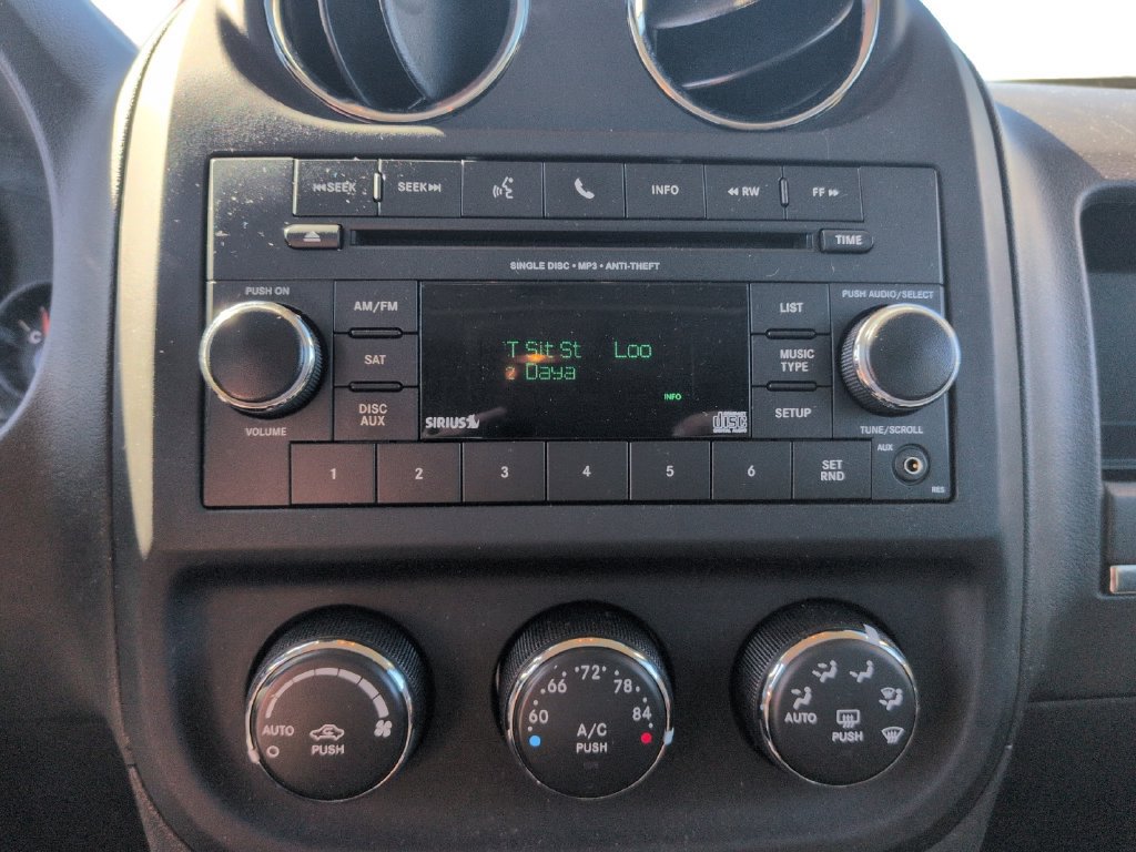 Used 2016 Jeep Patriot High Altitude AWD/4WD image 14