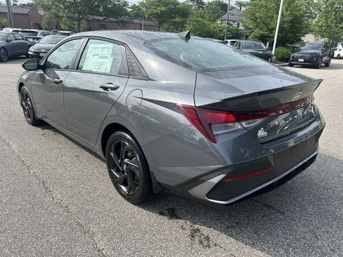 New 2026 Hyundai Elantra Sport FWD image 5