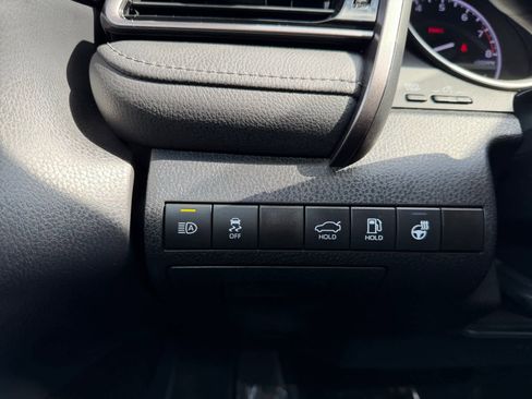 Used 2021 Toyota Camry XLE AWD/4WD image 26