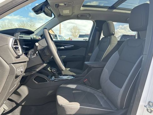 New 2025 Chevrolet TrailBlazer LT w/ Convenience Package AWD/4WD image 5