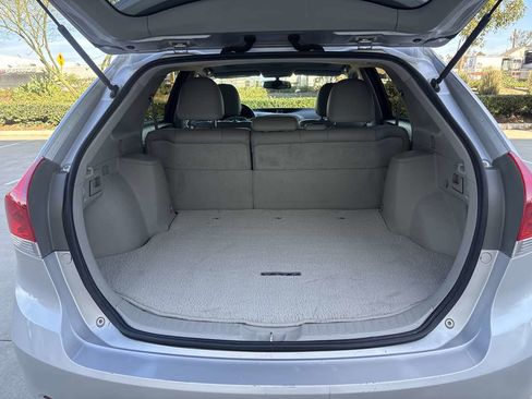 Used 2011 Toyota Venza w/ Leather Pkg image 10