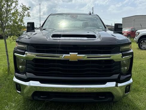 Used 2025 Chevrolet Silverado 2500 LT w/ Convenience Package AWD/4WD image 12