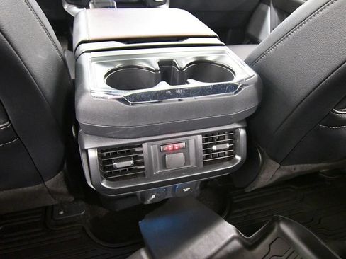Used 2022 Ford F150 Lariat w/ Equipment Group 502A High AWD/4WD image 17