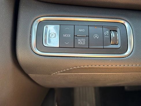 Used 2026 Buick Enclave Preferred AWD/4WD image 29