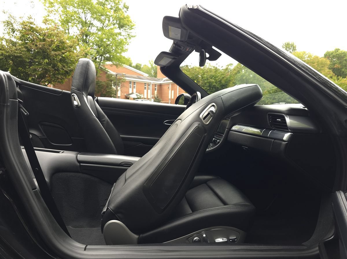 Used 2015 Porsche 911 Carrera RWD image 25