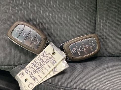 Used 2021 Hyundai Tucson Sport w/ Cargo Package image 9