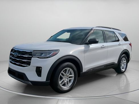 New 2026 Ford Explorer Active w/ Active Comfort Package RWD image 12