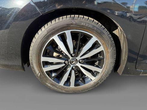 Used 2018 Honda Fit EX image 9