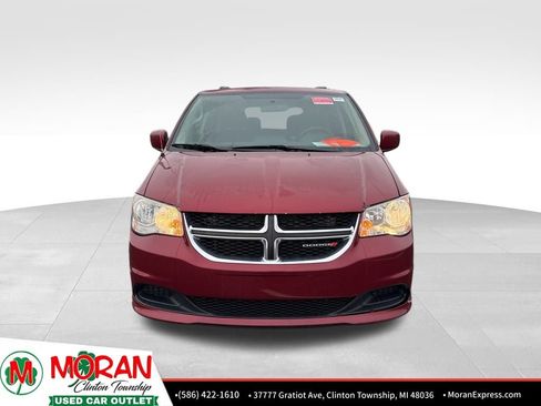 Used 2015 Dodge Grand Caravan SXT image 8