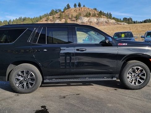 Used 2024 Chevrolet Tahoe Z71 w/ Luxury Package image 5