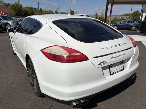 Used 2013 Porsche Panamera w/ Sport Chrono Pkg image 10